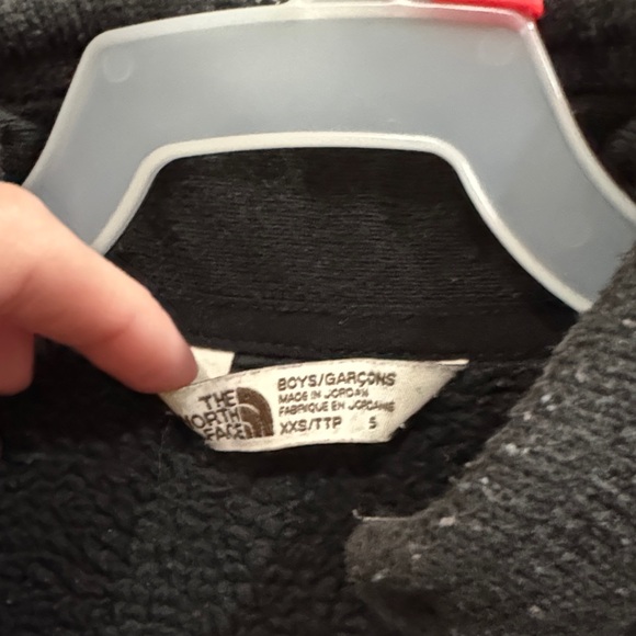 The North Face Kids Black Fleece Jacket - Picture 2 of 2